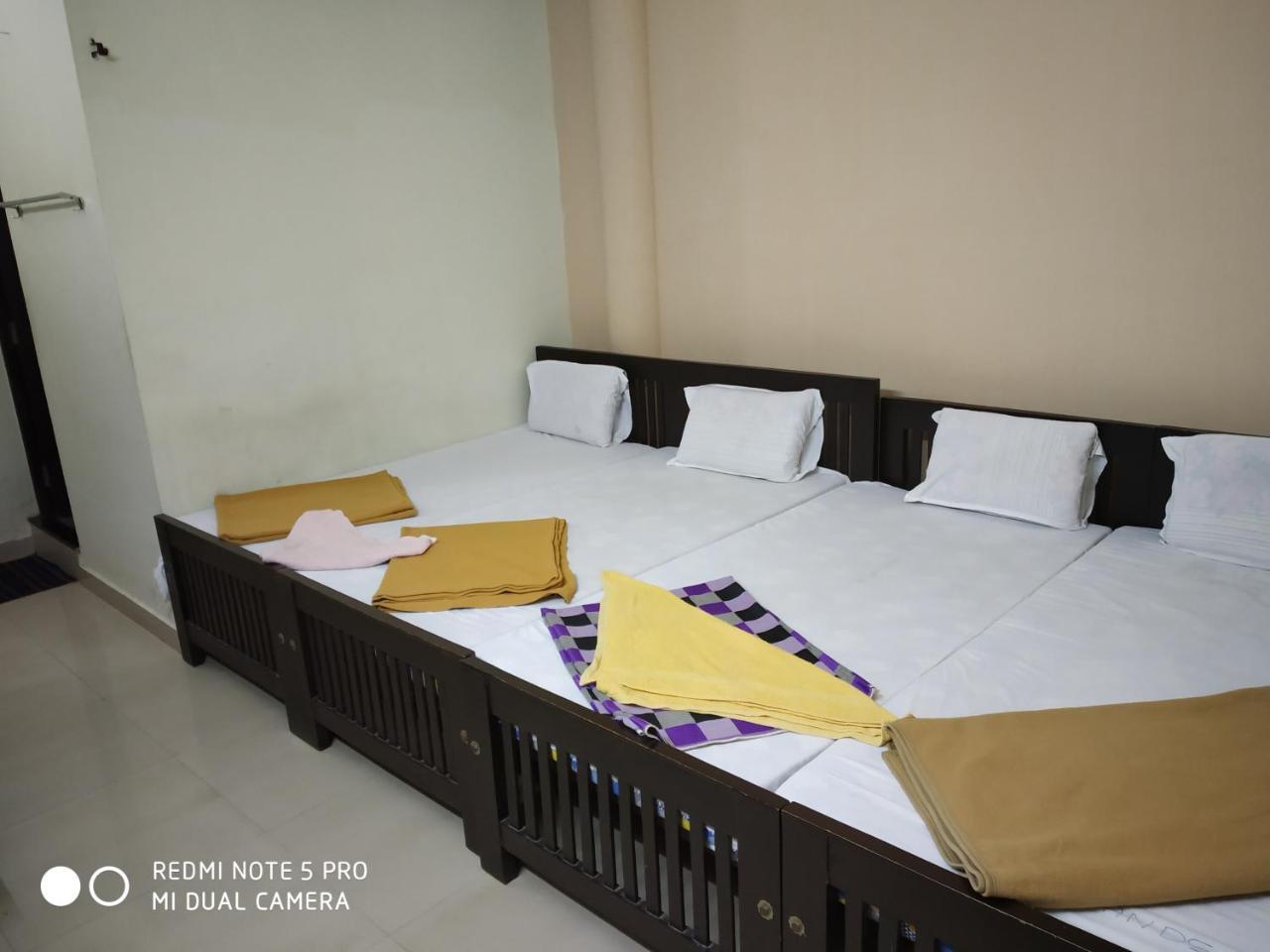 Hotel Woodlands Chottanikara Exterior photo